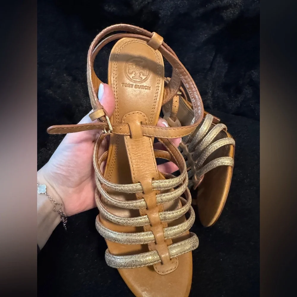 Tory Burch NEW heeled sandals - Picture 5 of 10